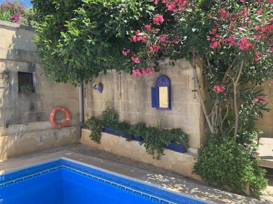 Dar Dragun: Luxury 3br Bright Spacious House & Pool *